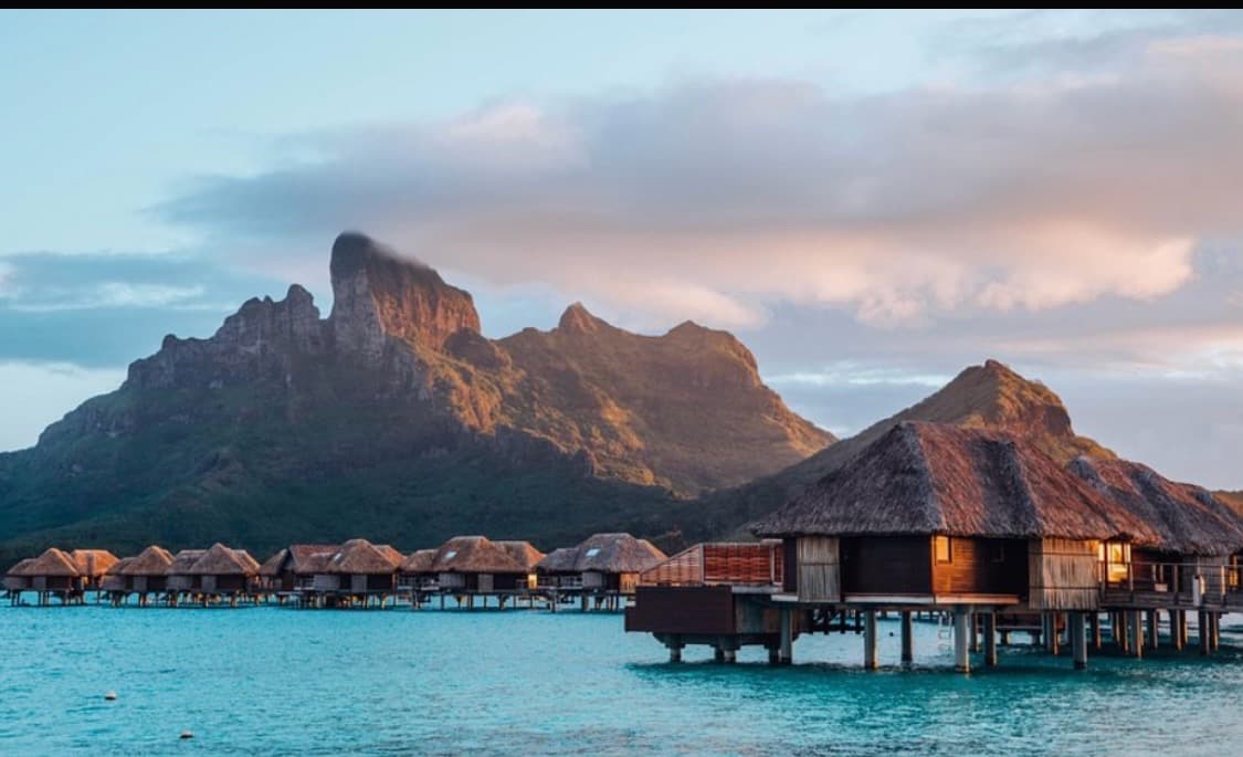 Four Seasons Bora Bora, image 1 of 1