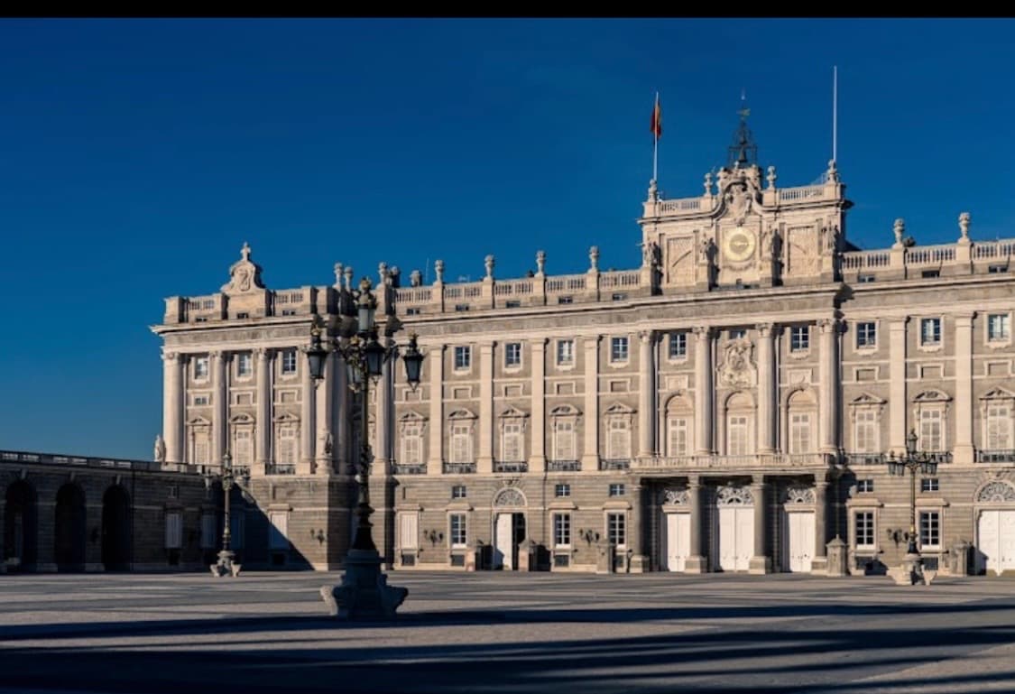 Palacio Real, image 1 of 4