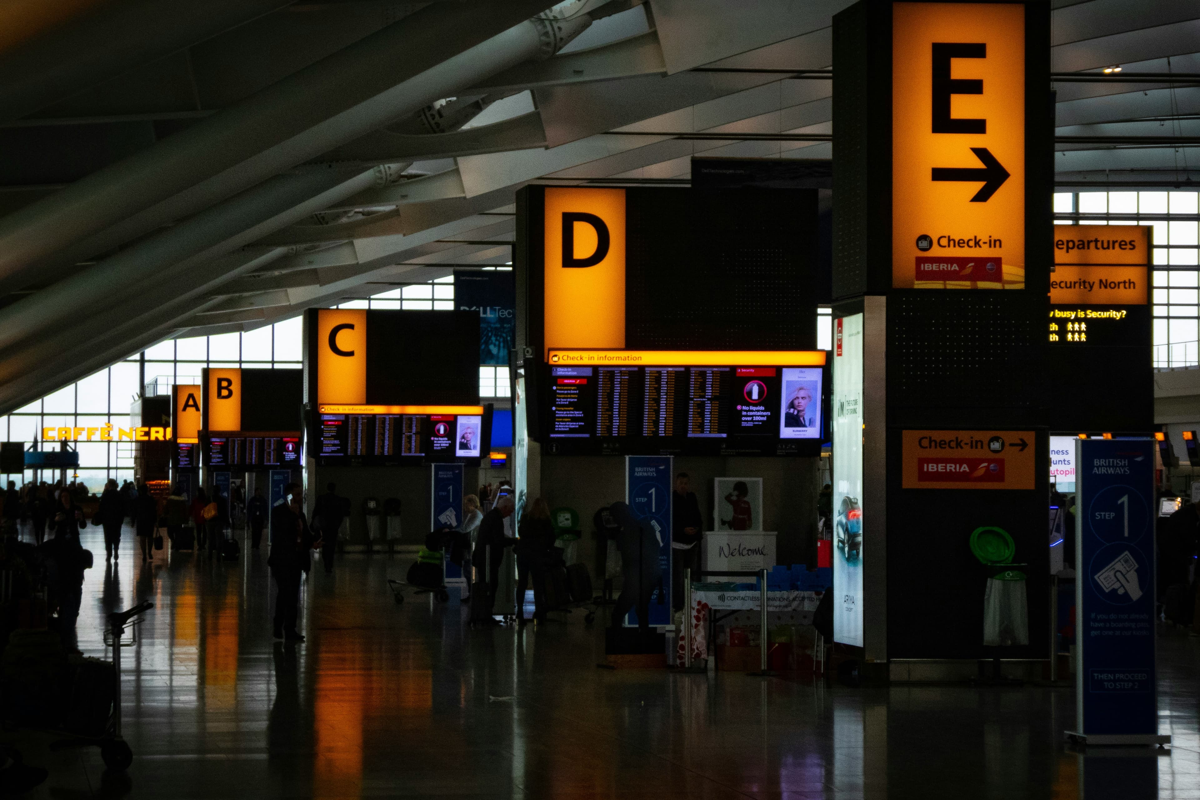 Terminal 5, image 1 of 1