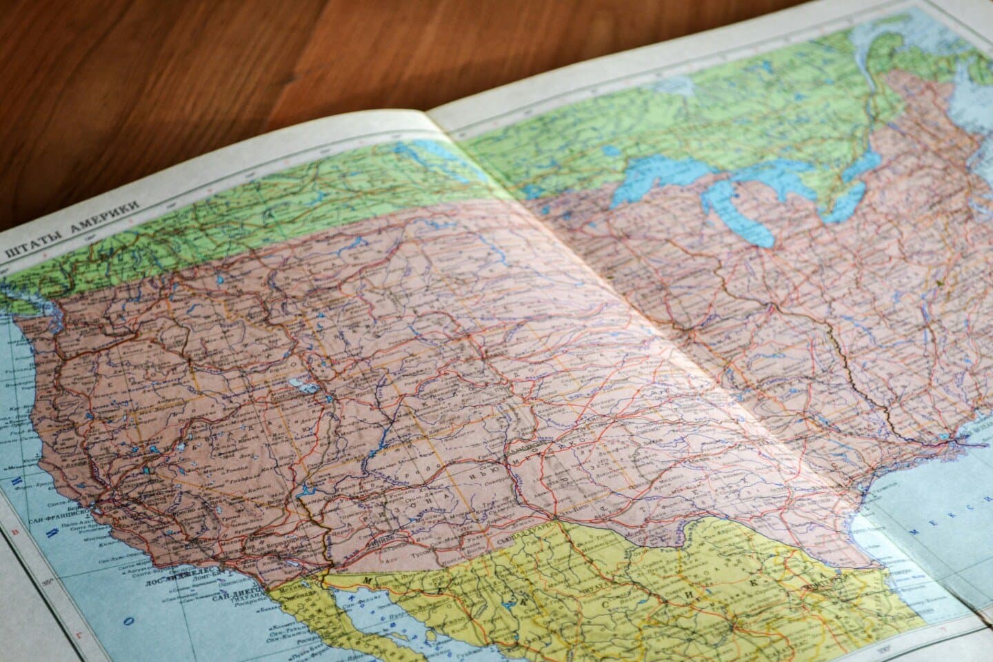Where Is the Land of Opportunity? The Geography of Intergenerational Mobility in the United States (Chetty et al., 2014), image 1 of 1