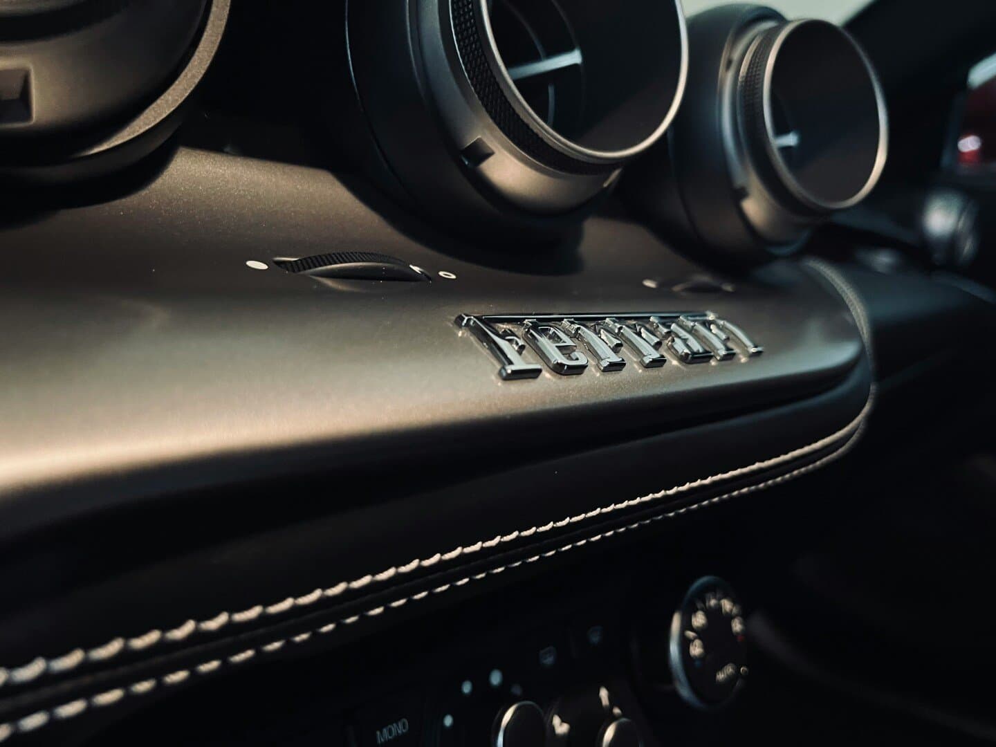 Ferrari Roma, image 1 of 1