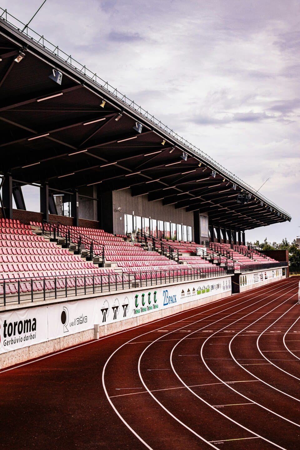 Estádio de Atletismo Célio de Barros, image 1 of 1