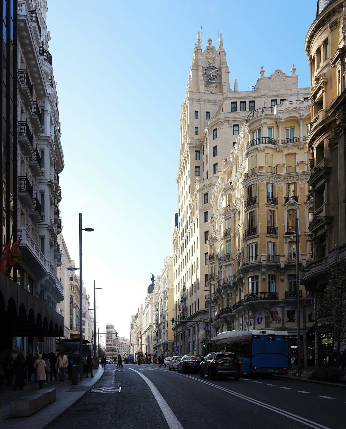1 Mira Madrid, image 1 of 1