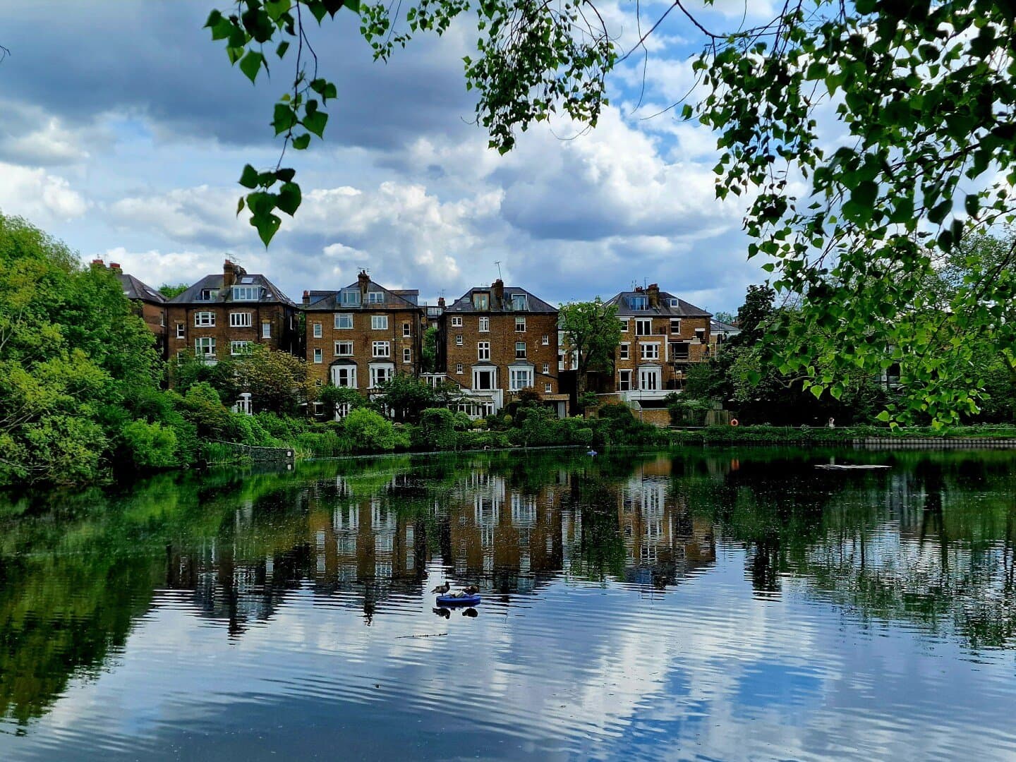 Parliament Hill Lido, image 1 of 1