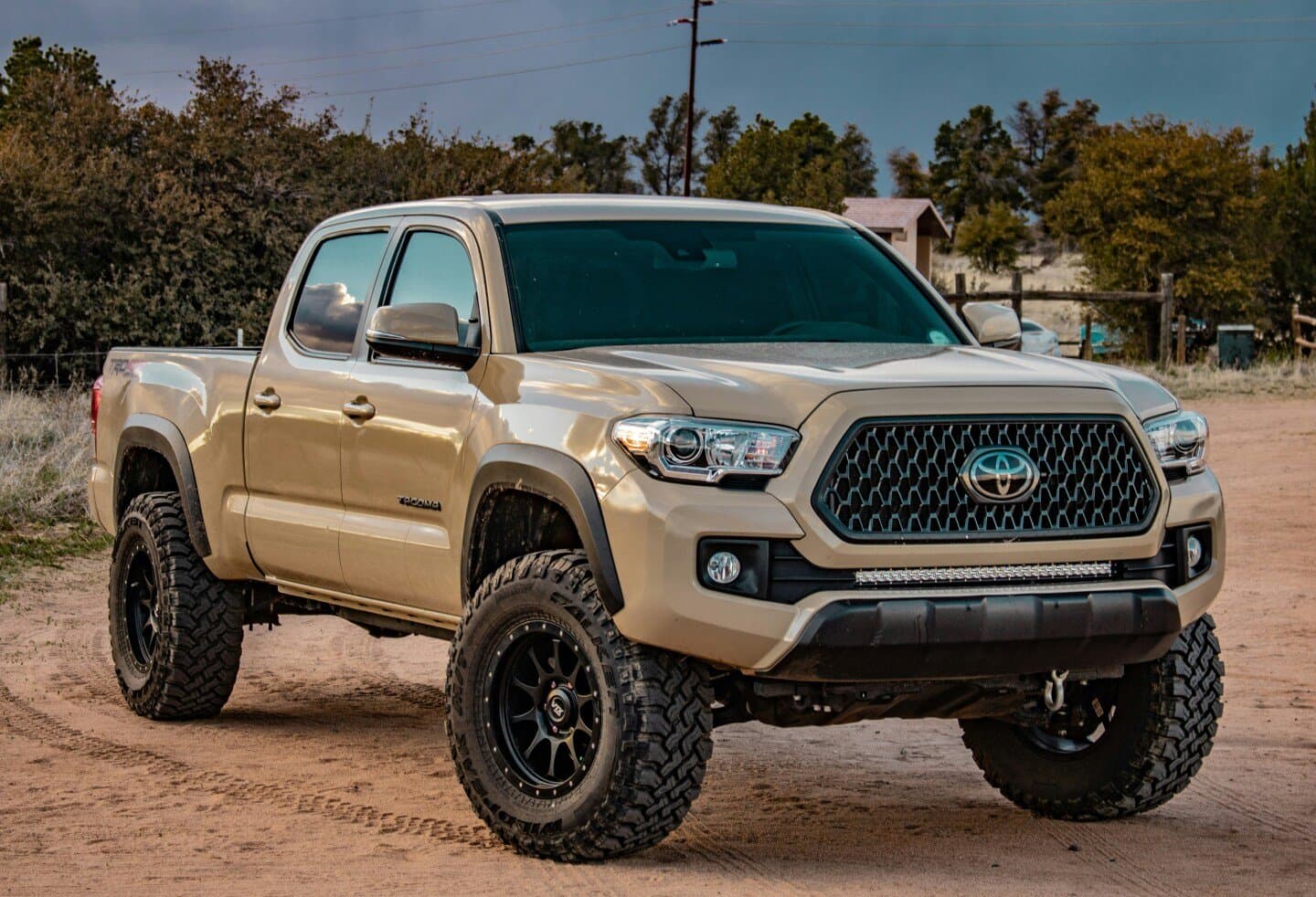 Toyota Hilux, image 1 of 1