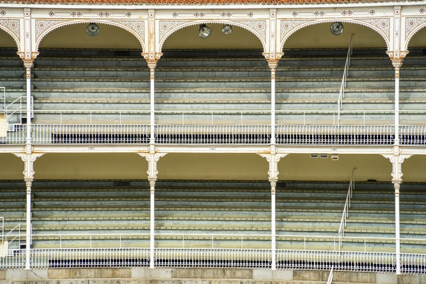 Caja Mágica, image 1 of 1