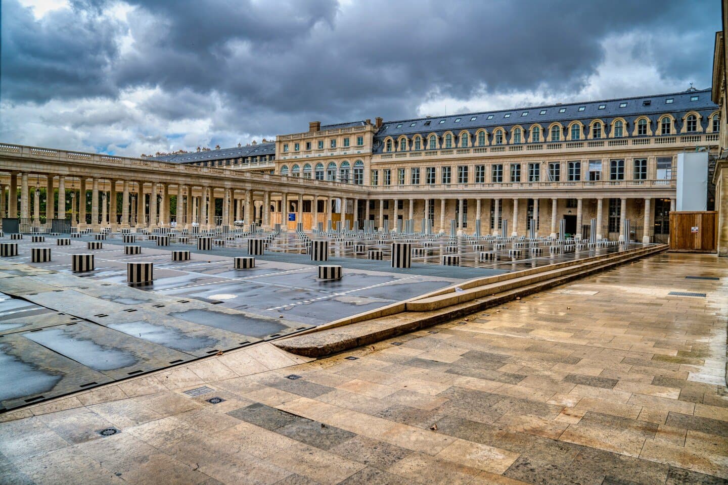 Piscine Molitor, image 1 of 1