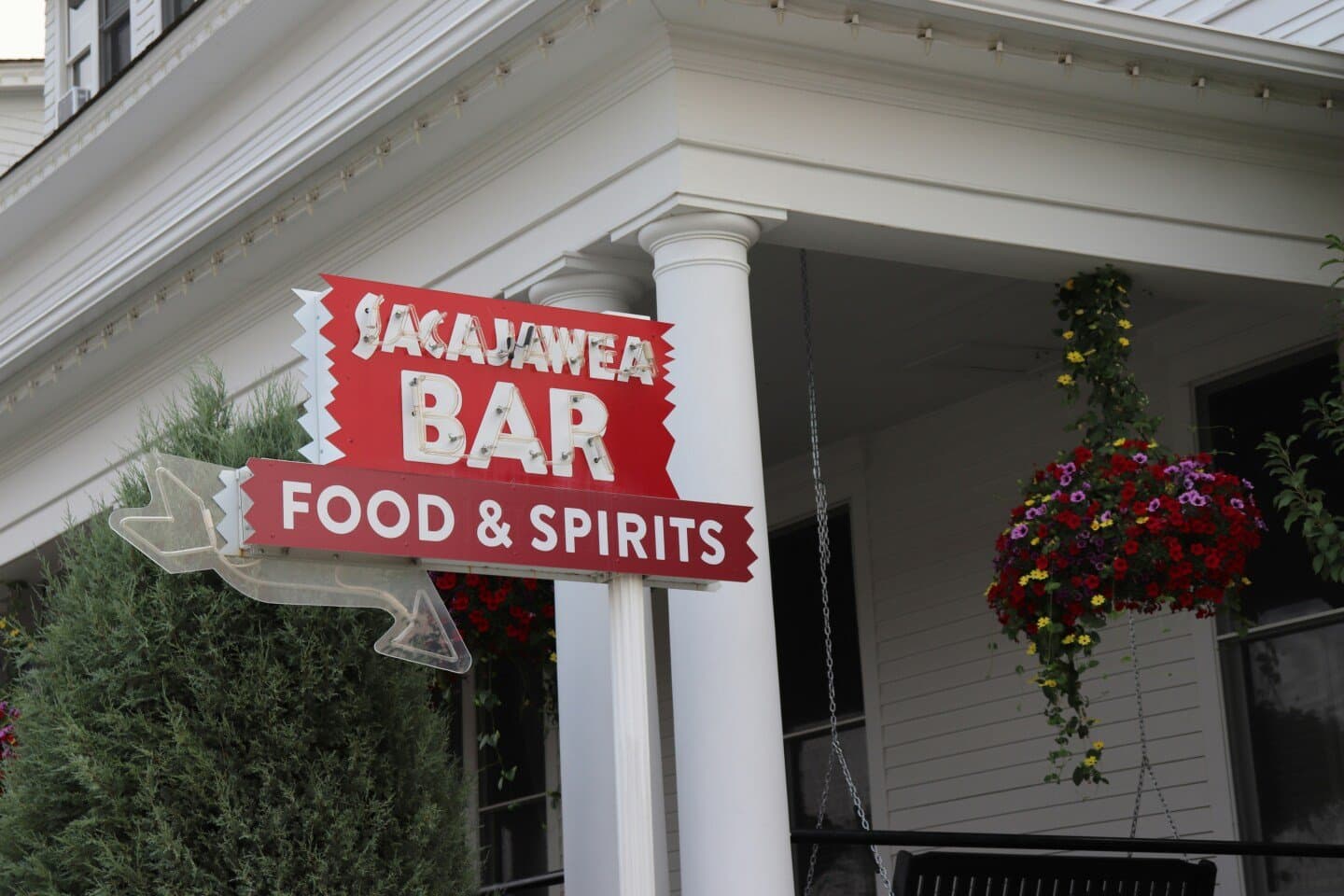 Montana's Sportsbar, image 1 of 1
