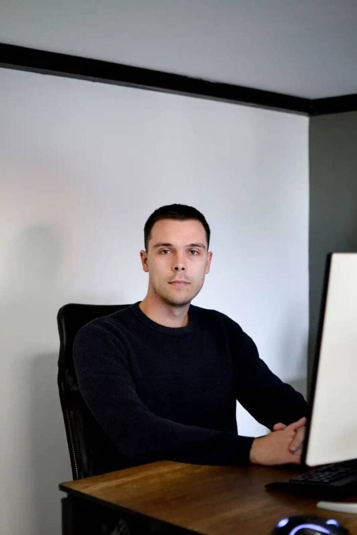 Nenad Tasic, image 1 of 1