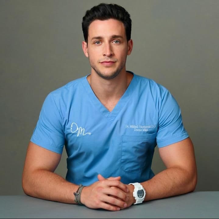 Dr. Mike Varshavski, image 1 of 1