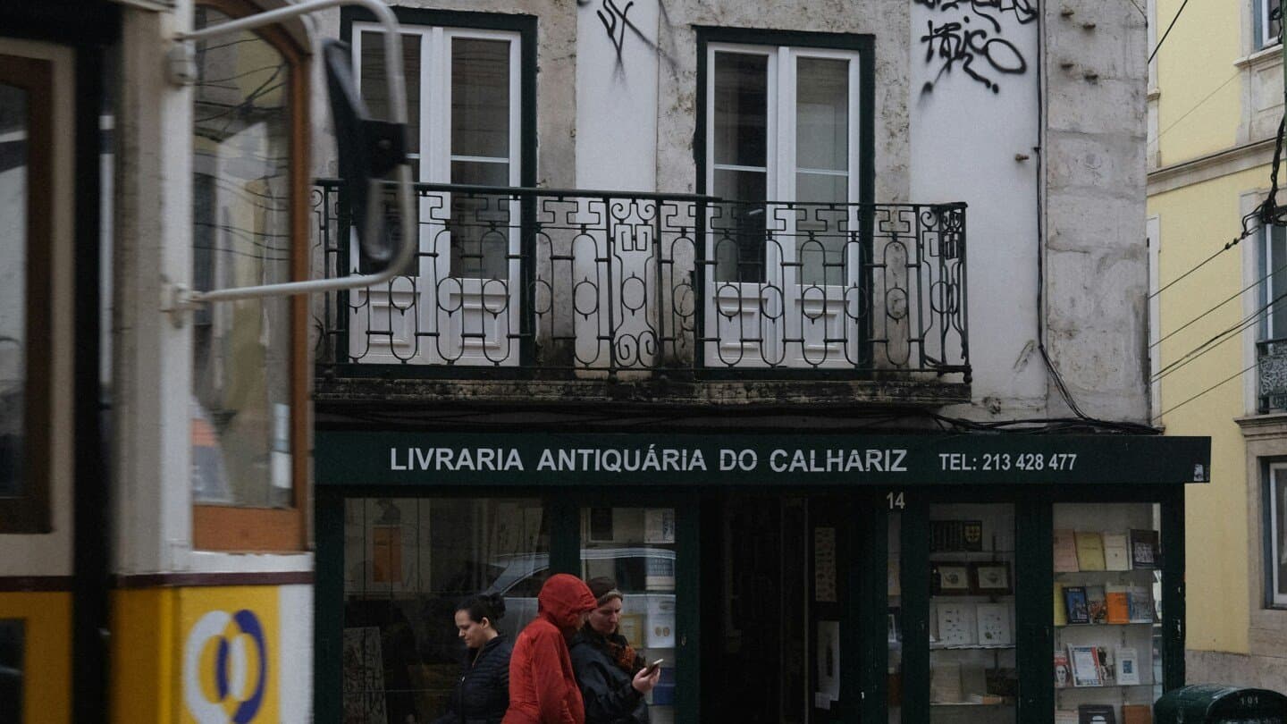 CASA 11 Sebo e Livraria, image 1 of 1