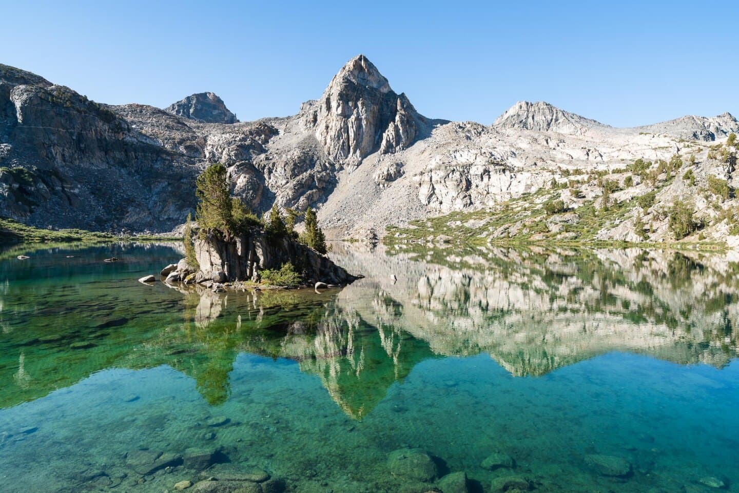 Rae Lakes Loop, image 1 of 1
