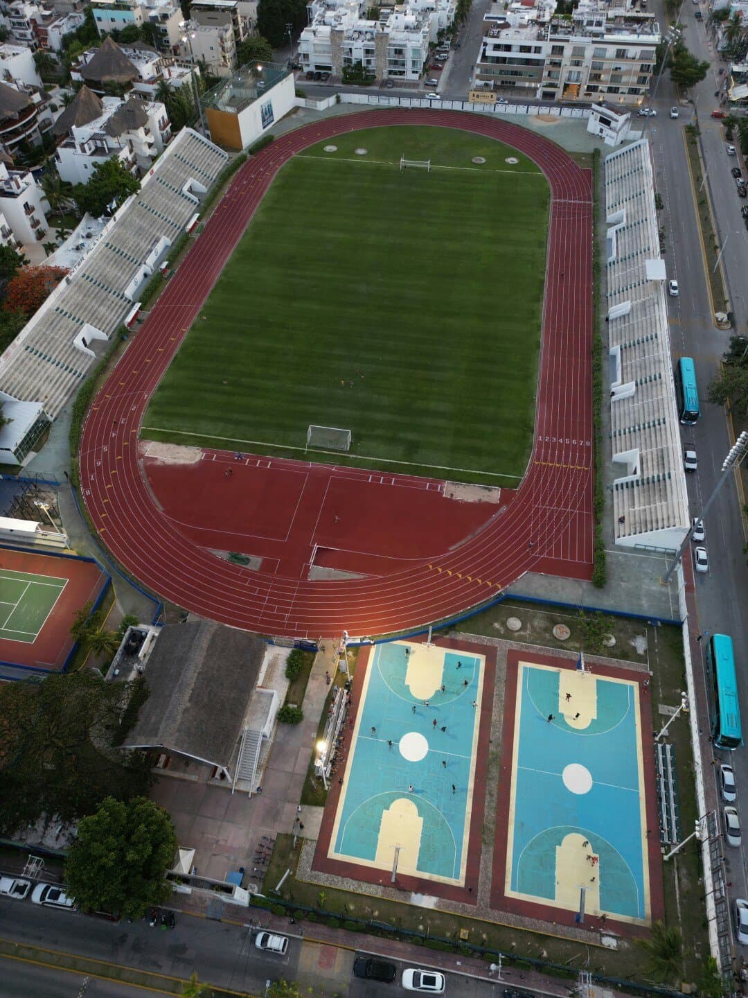 Centro Deportivo Municipal Francisco Fernández Ochoa, image 1 of 1