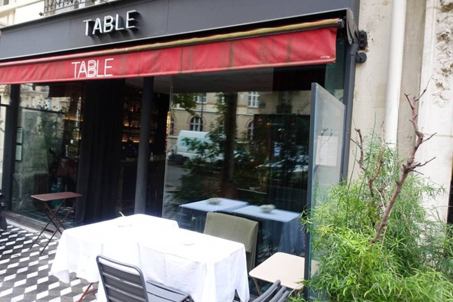 Table by Bruno Verjus, image 1 of 1