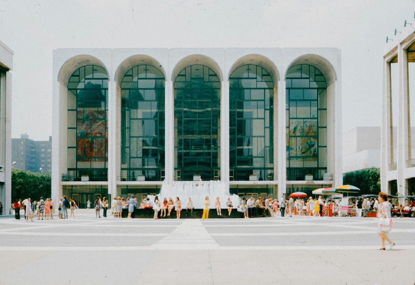 Lincoln Hall, image 1 of 1