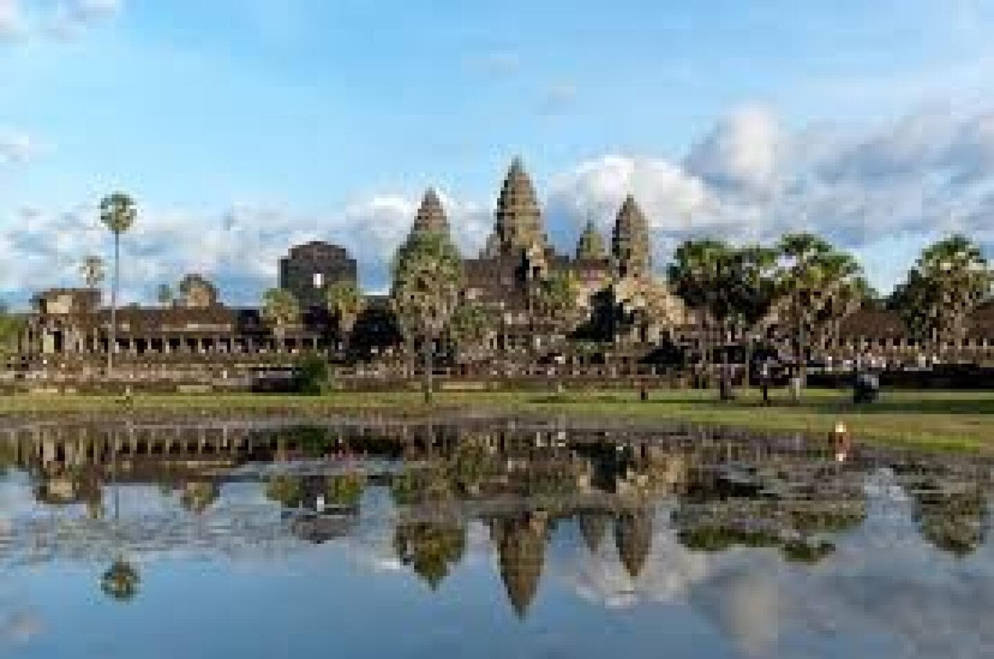 Angkor Wat, image 1 of 1
