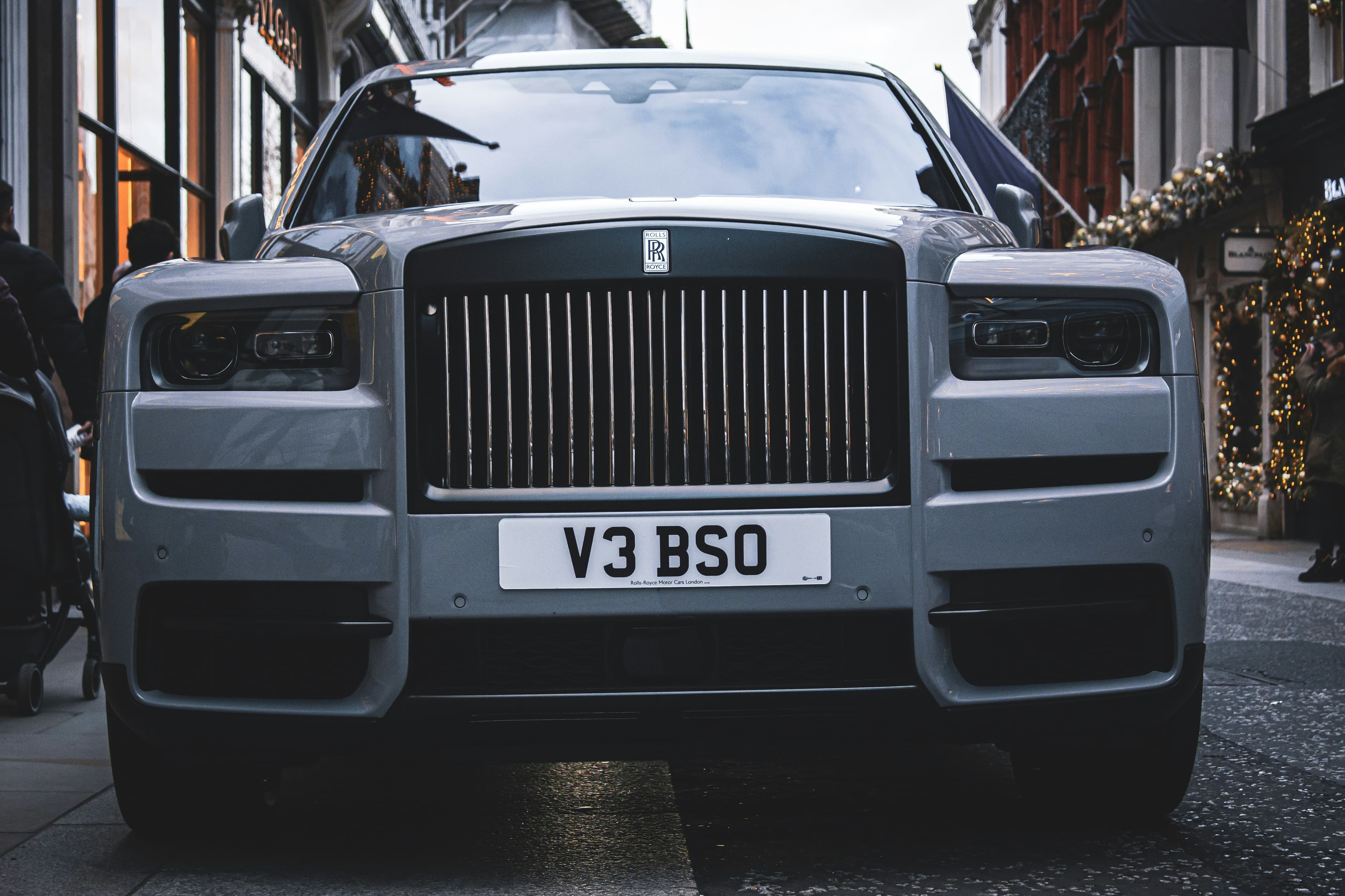 Rolls-Royce Cullinan, image 1 of 1