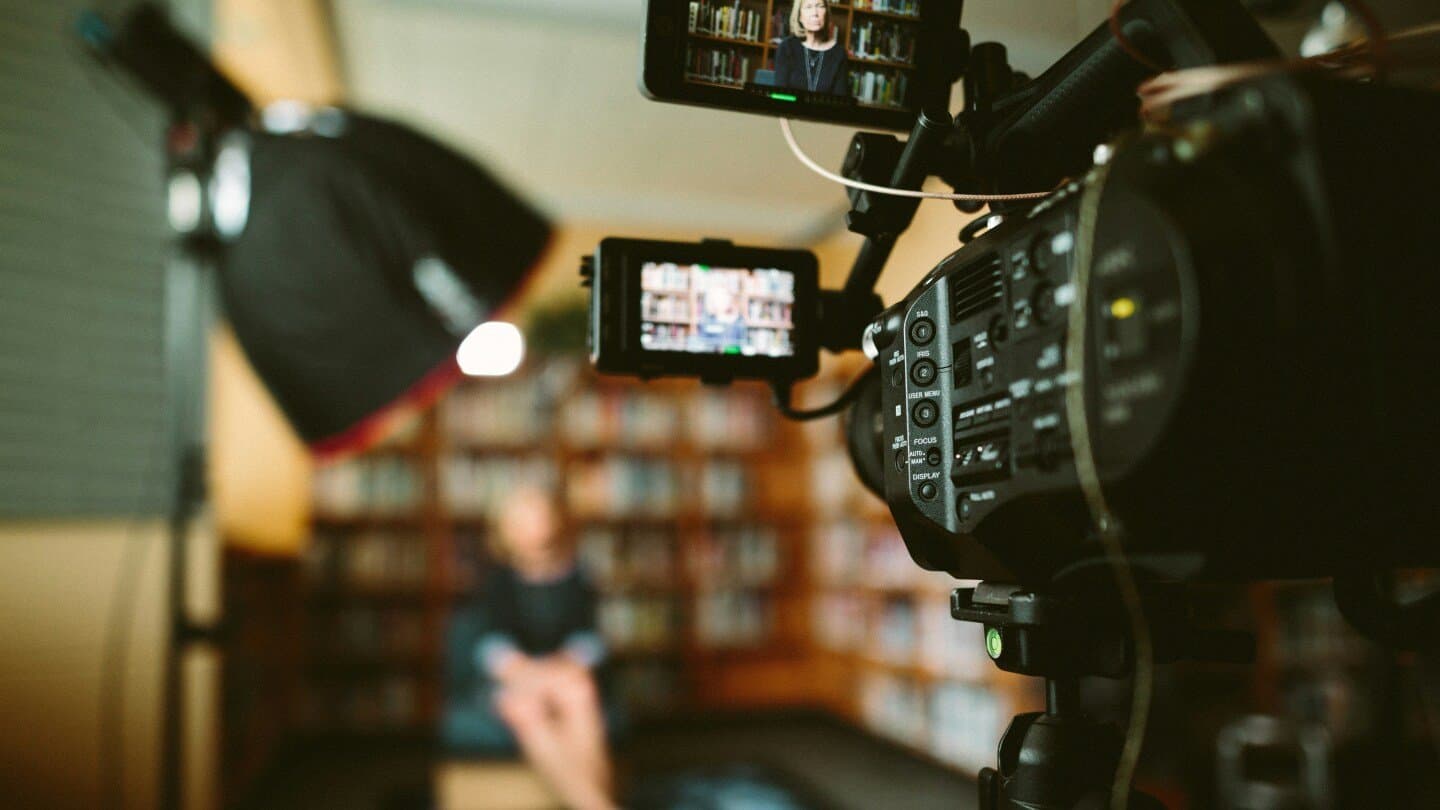 Bourdieu on Television, image 1 of 1