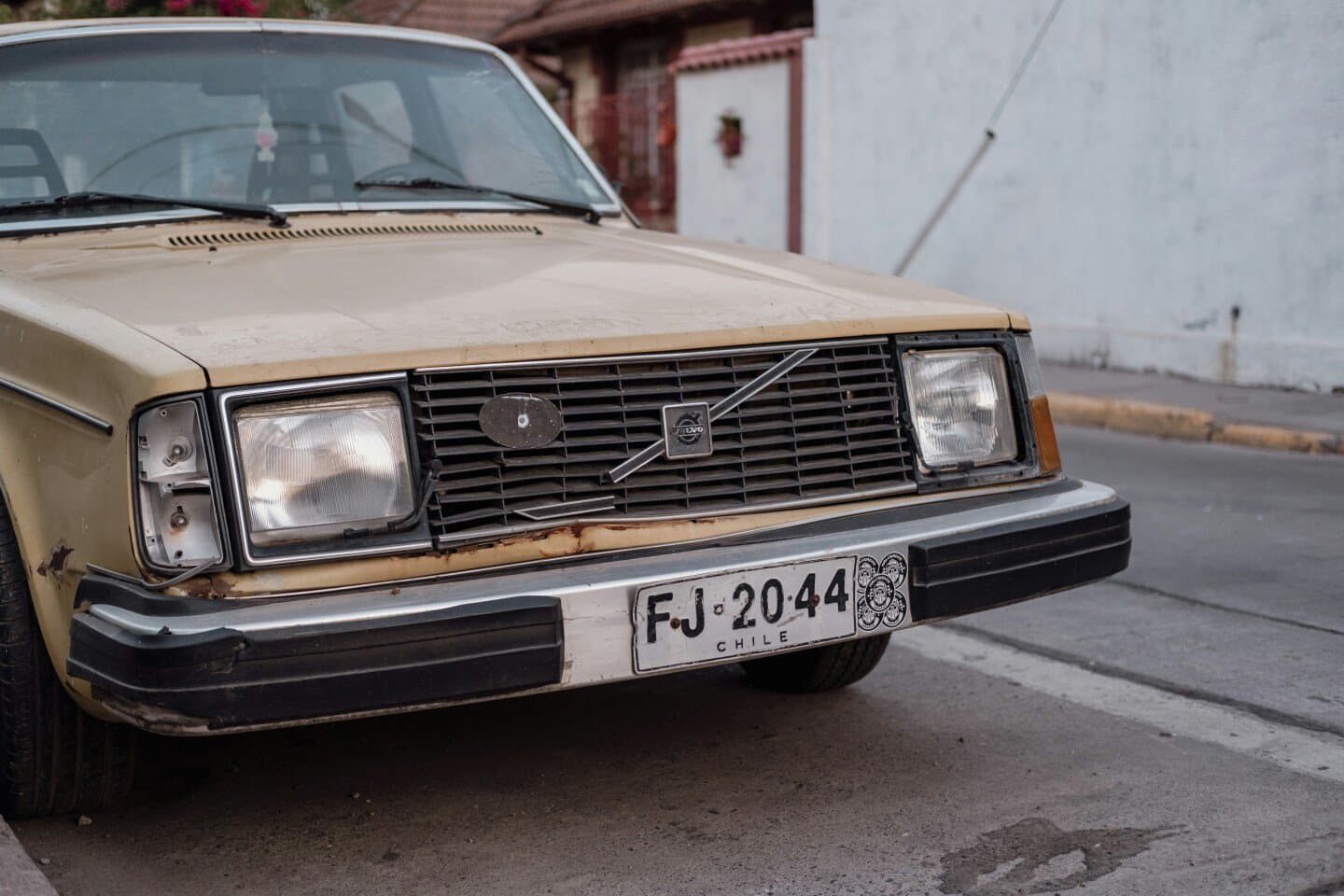 Volvo 240 Wagon, image 1 of 1