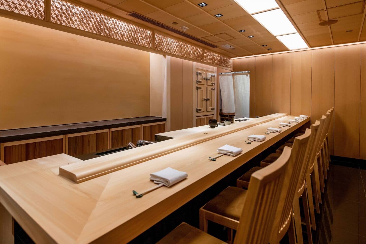 Sushi Shikon, image 1 of 1