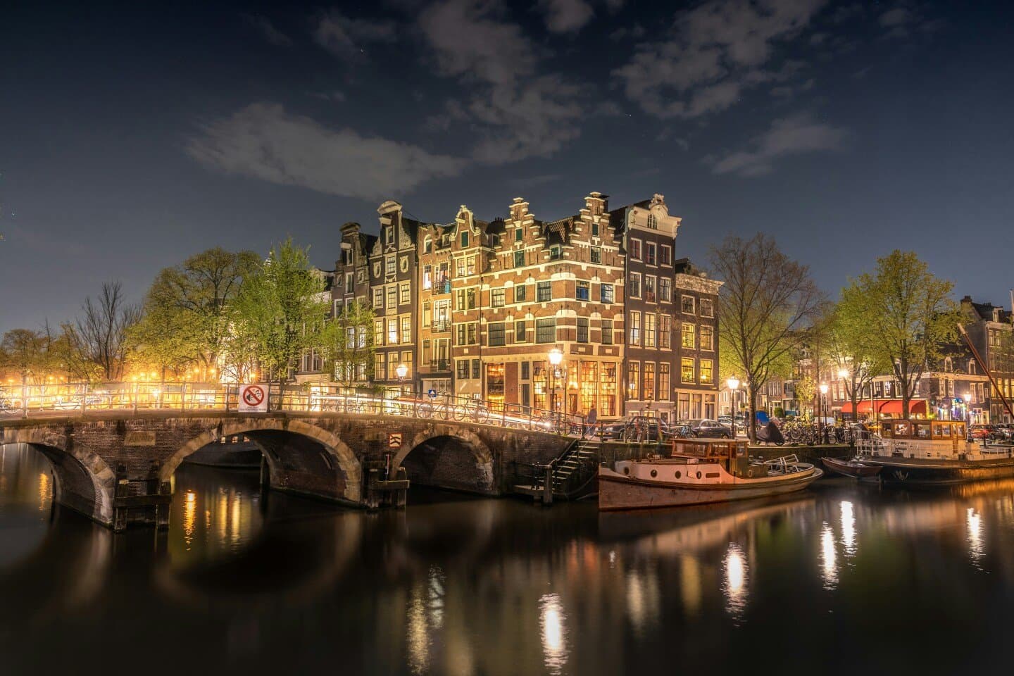 Amsterdam, image 1 of 1
