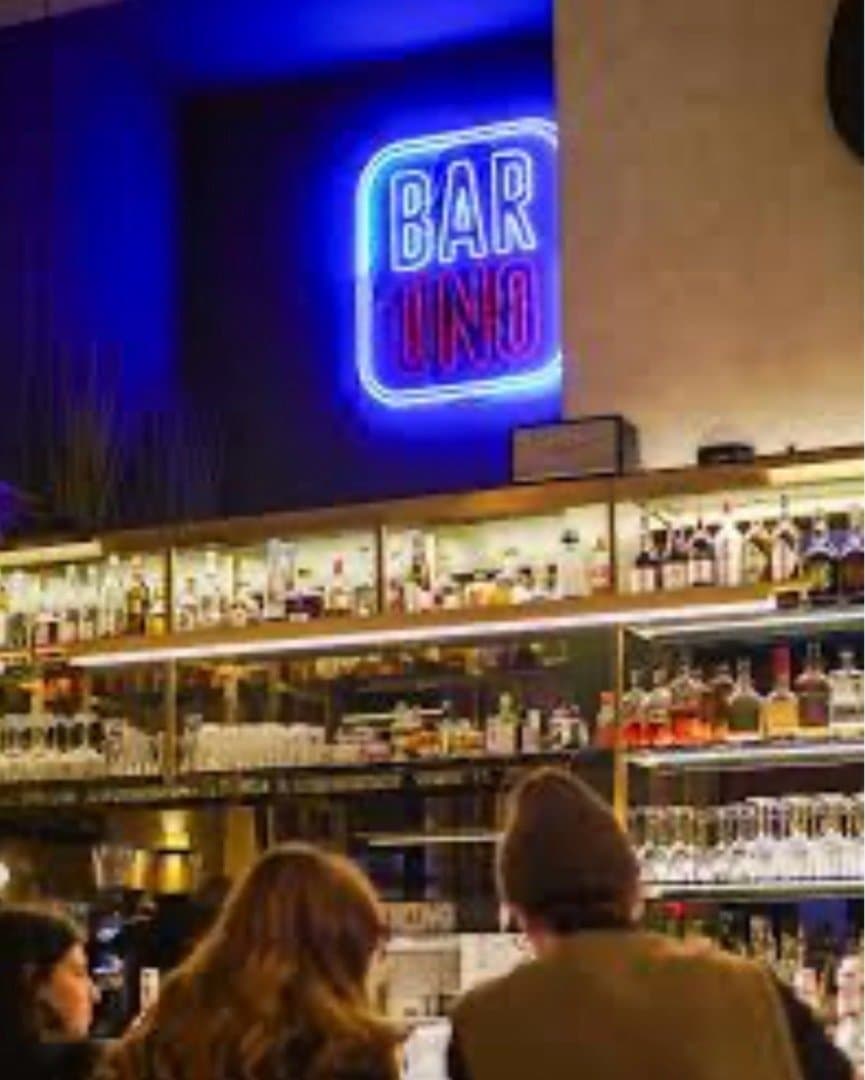 Bar Uno, image 1 of 1