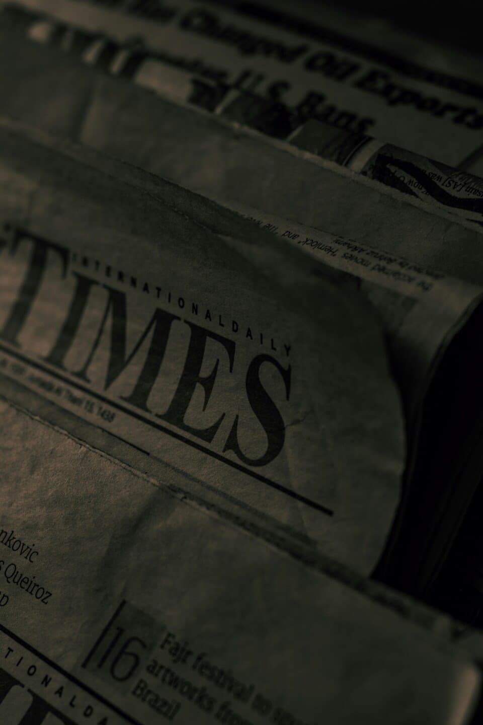 The Spread of True and False News Online, image 1 of 1
