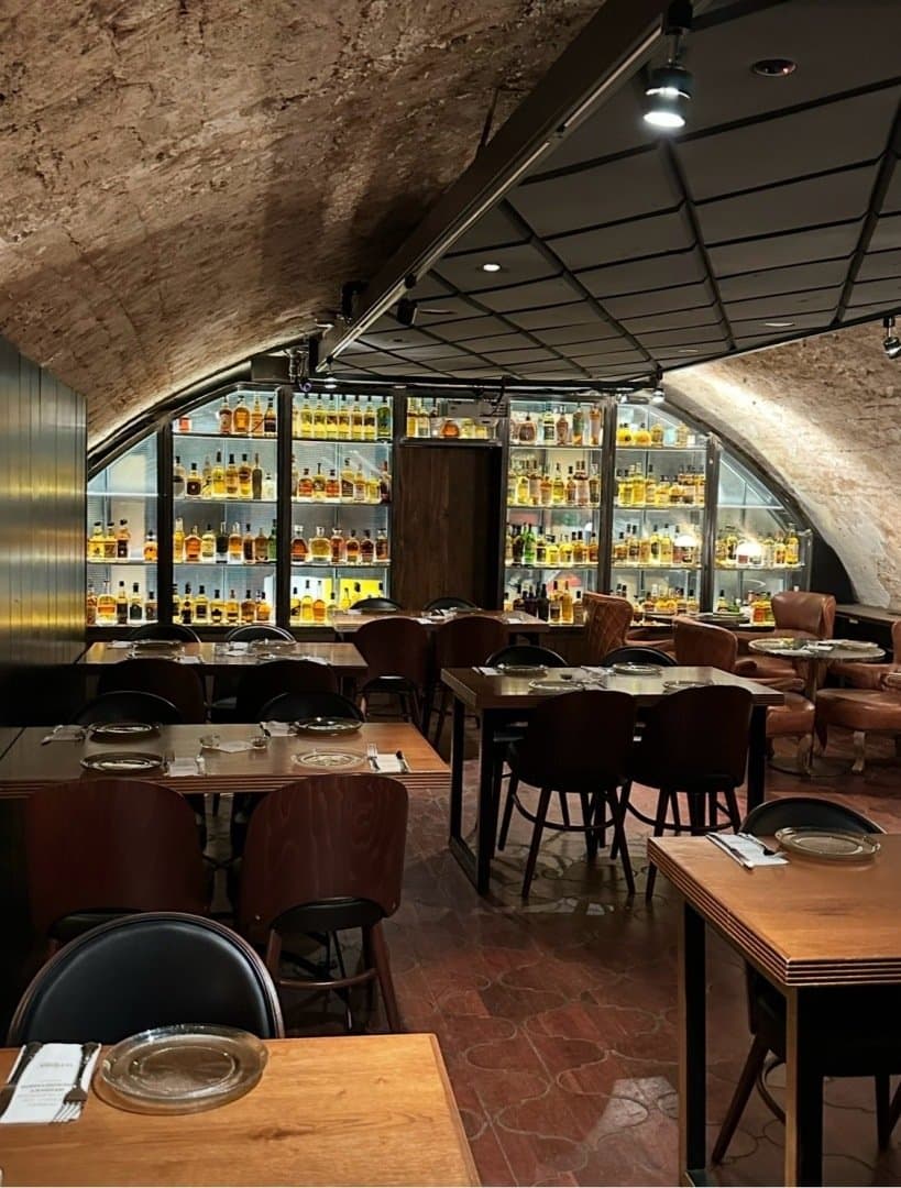 Wiskie Bar, image 1 of 1