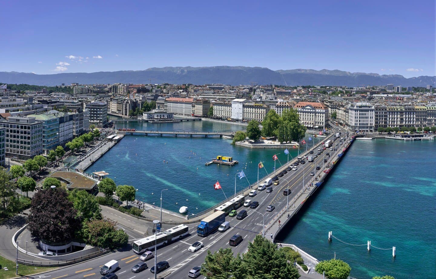 Bains des Pâquis, image 1 of 1