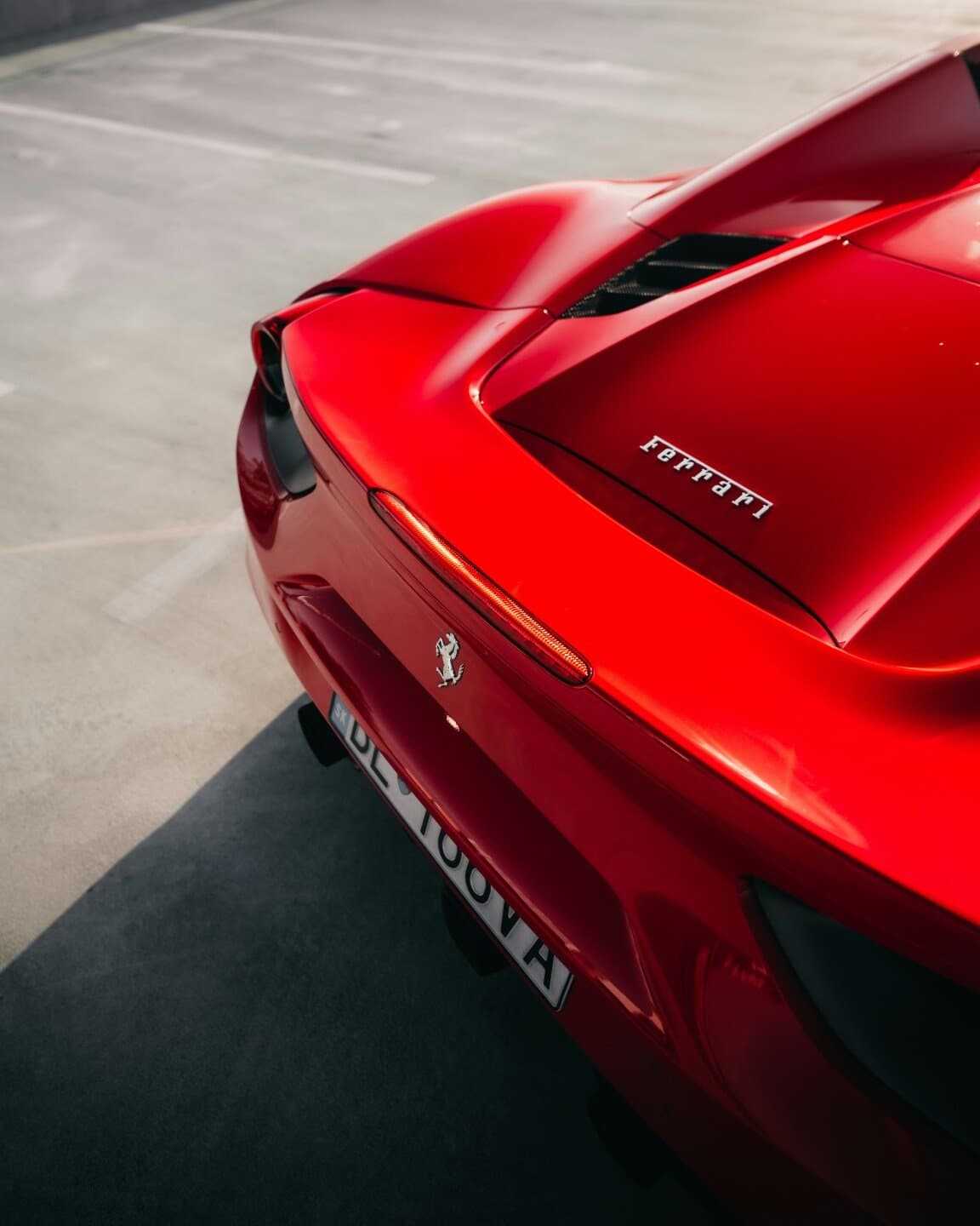 Ferrari Mayfair (H.R. Owen), image 1 of 1