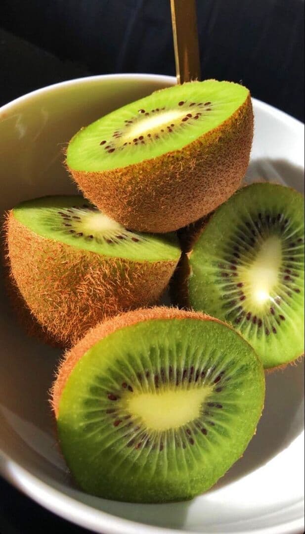 Kiwi, image 1 of 1