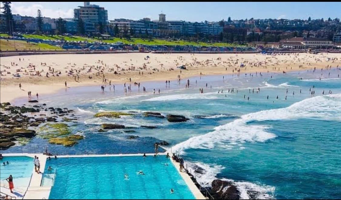 Bondi Beach, image 1 of 1