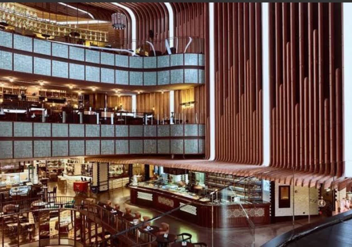 Platea, image 1 of 1