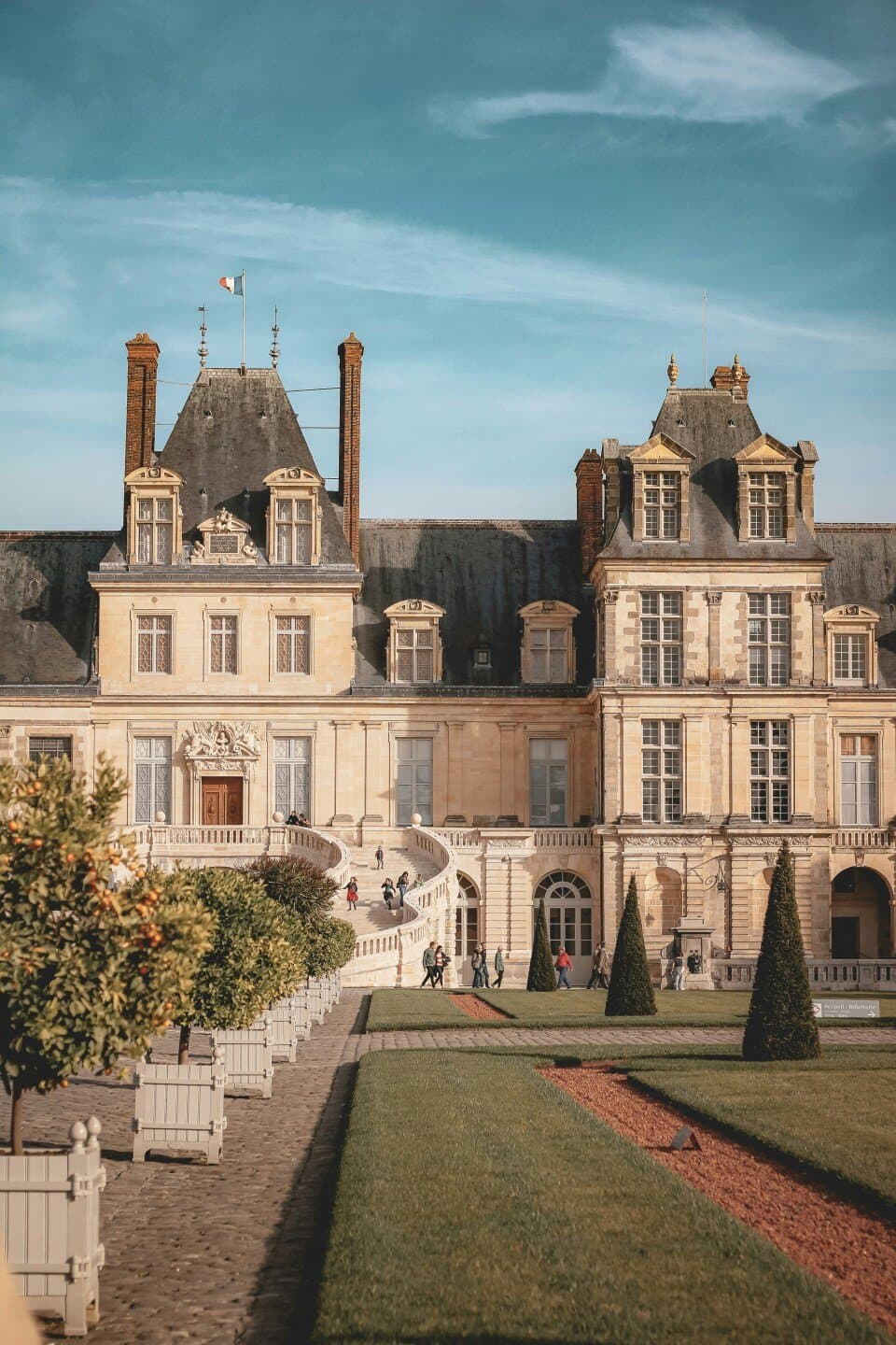 LIV at Fontainebleau, image 1 of 1