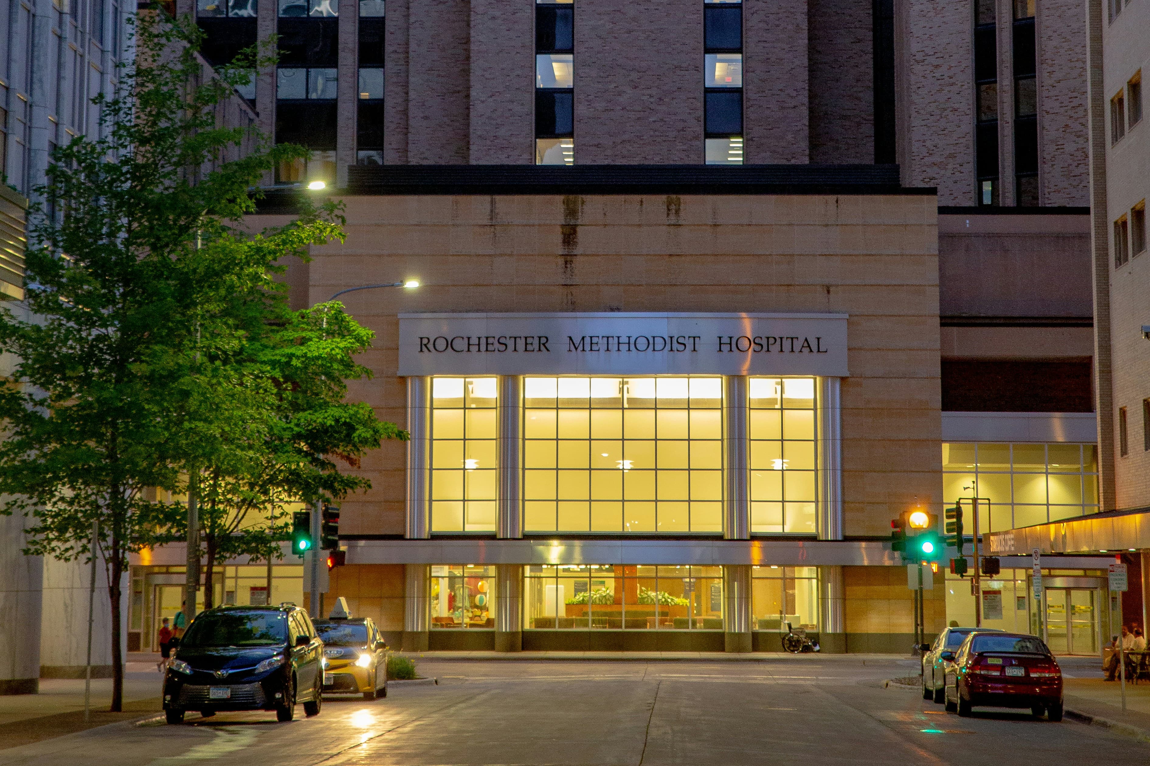 Northwestern Memorial Hospital — Feinberg Pavilion, image 1 of 1