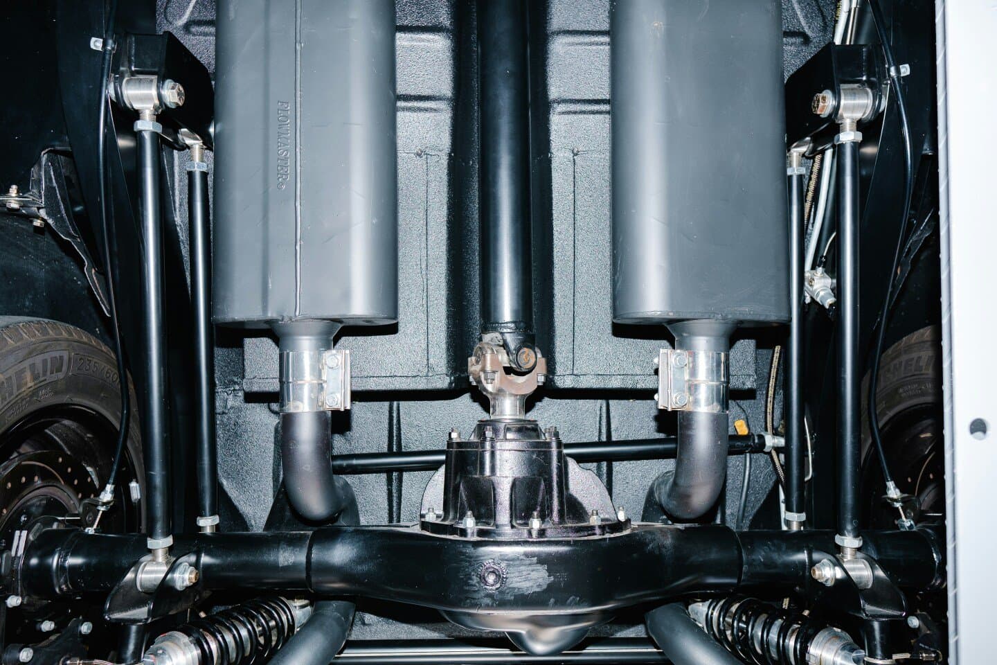 A review of the vehicle suspension system (Jiregna & Sirata, 2020), image 1 of 1