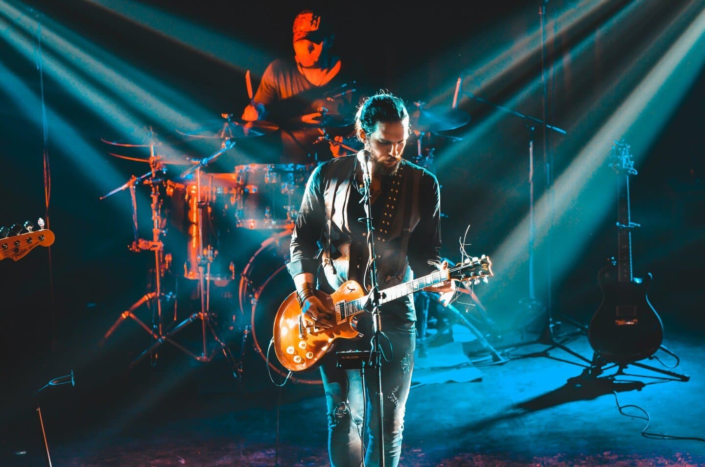 Bryan Adams, image 1 of 1