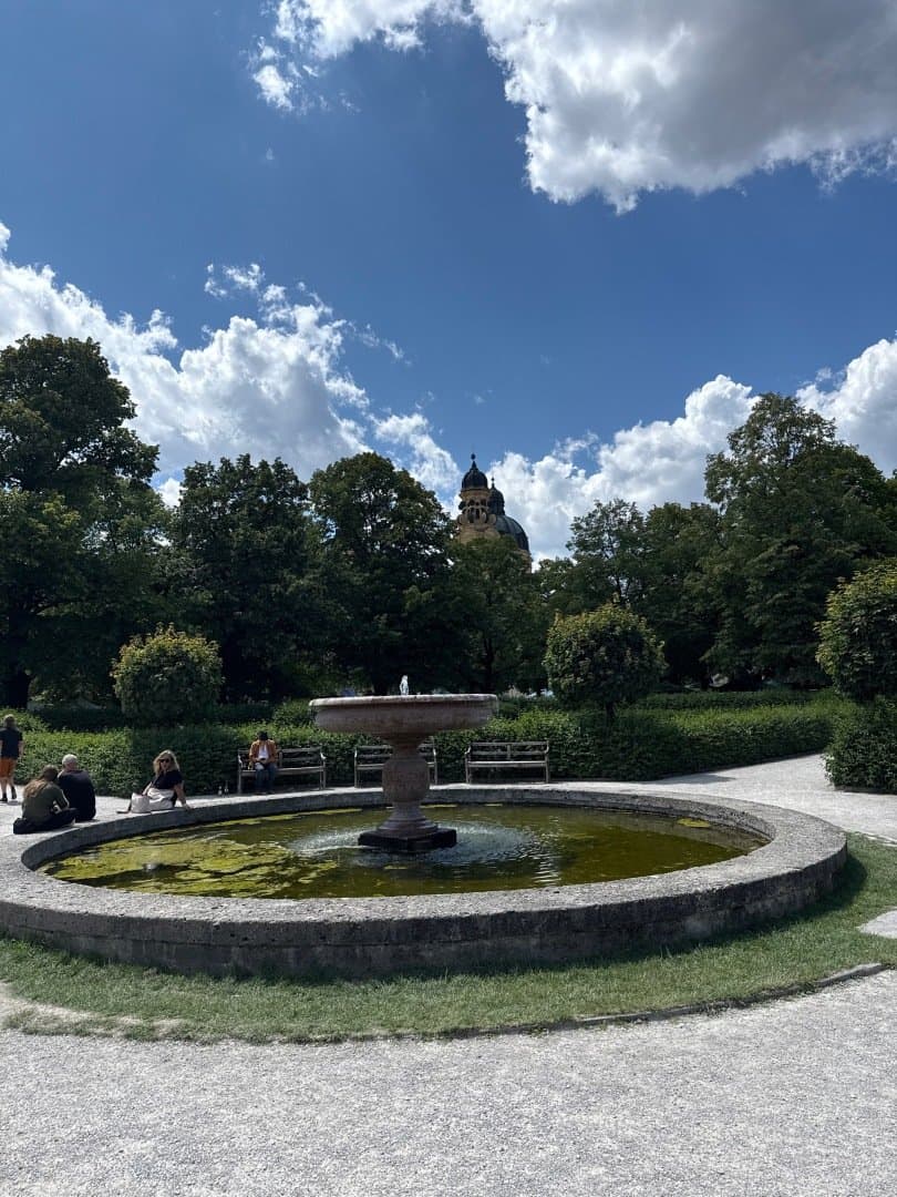Hofgarden, image 1 of 4