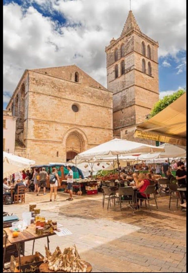 Mercado Sineu, image 1 of 1