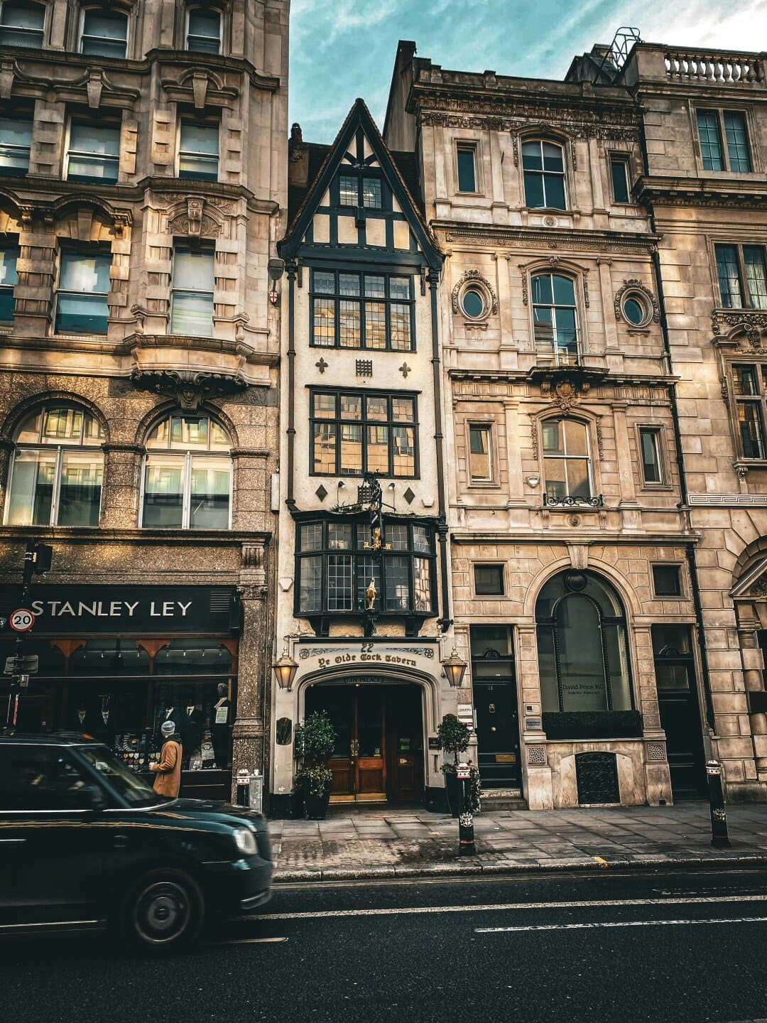Ye Olde Cock Tavern, image 1 of 1