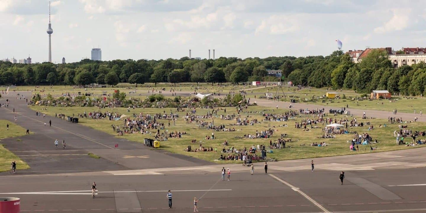 Relax at Tempelhofer Feld, image 1 of 1
