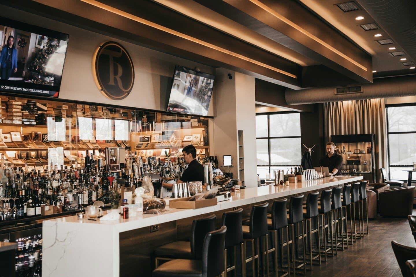 Riviera Bar, image 1 of 1