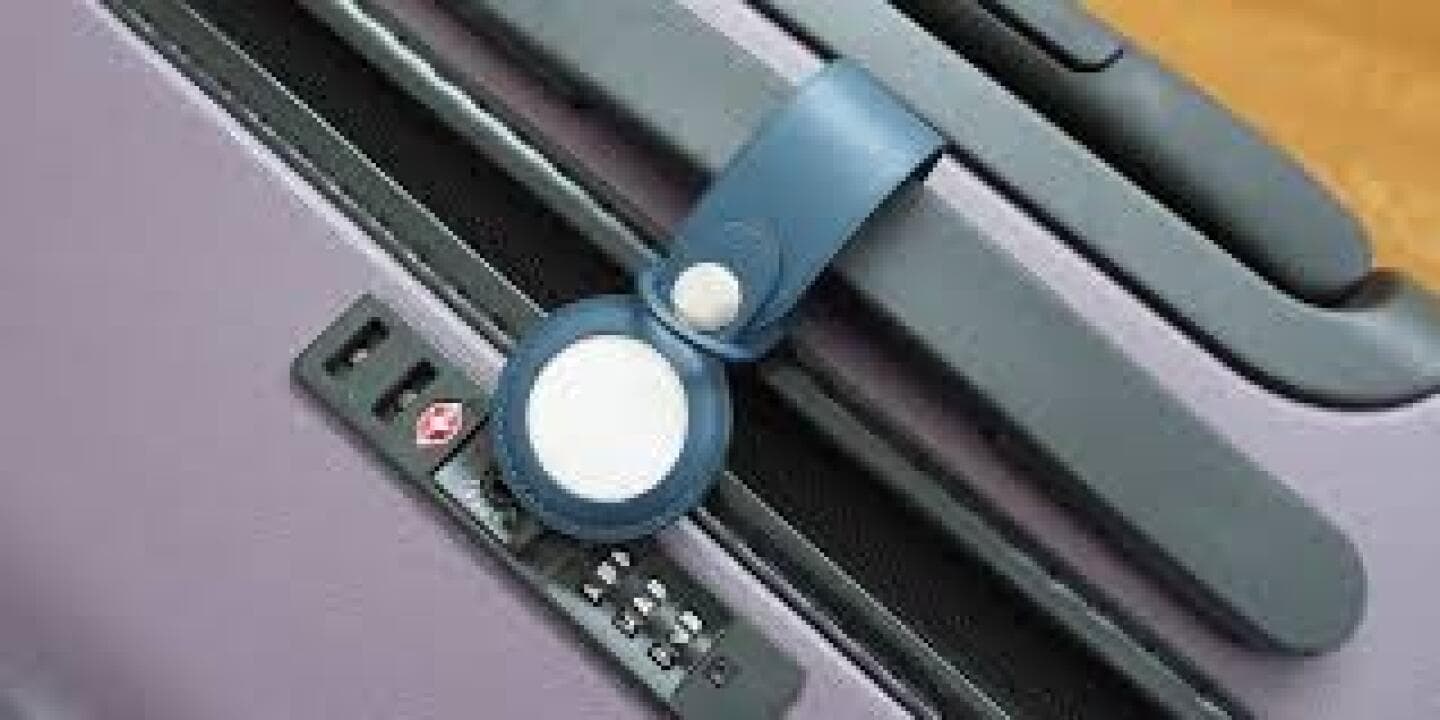 Smart Luggage Tracker, image 1 of 1