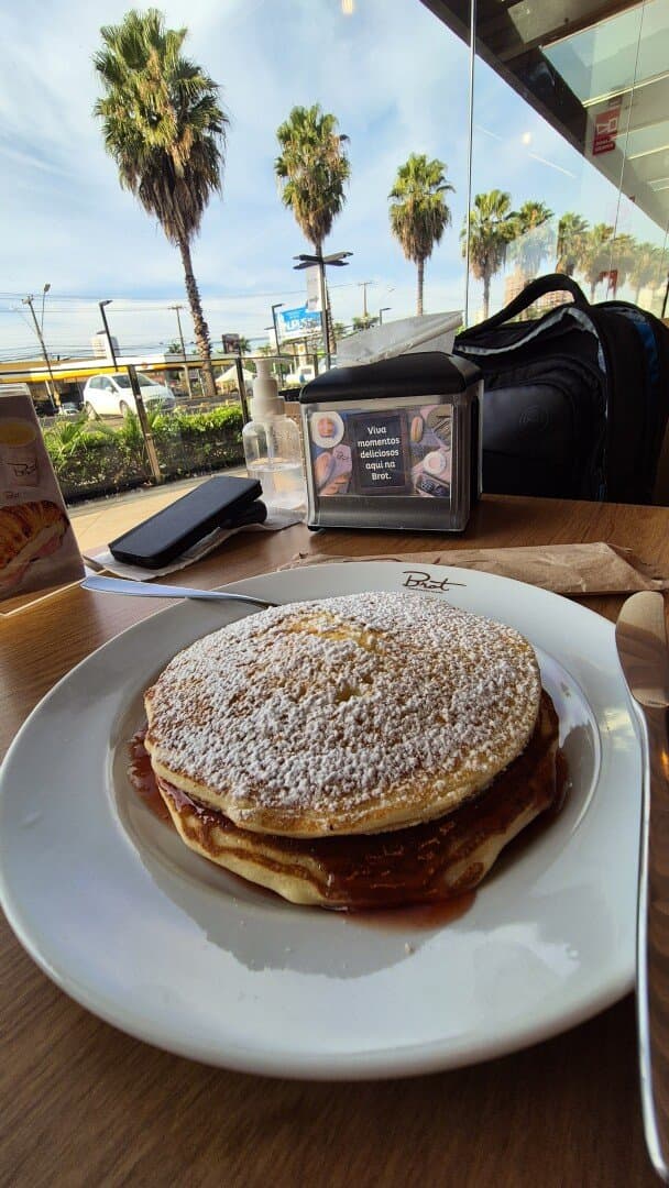 Panqueca de morangos - Brot --Panificadora Alemã, image 1 of 1