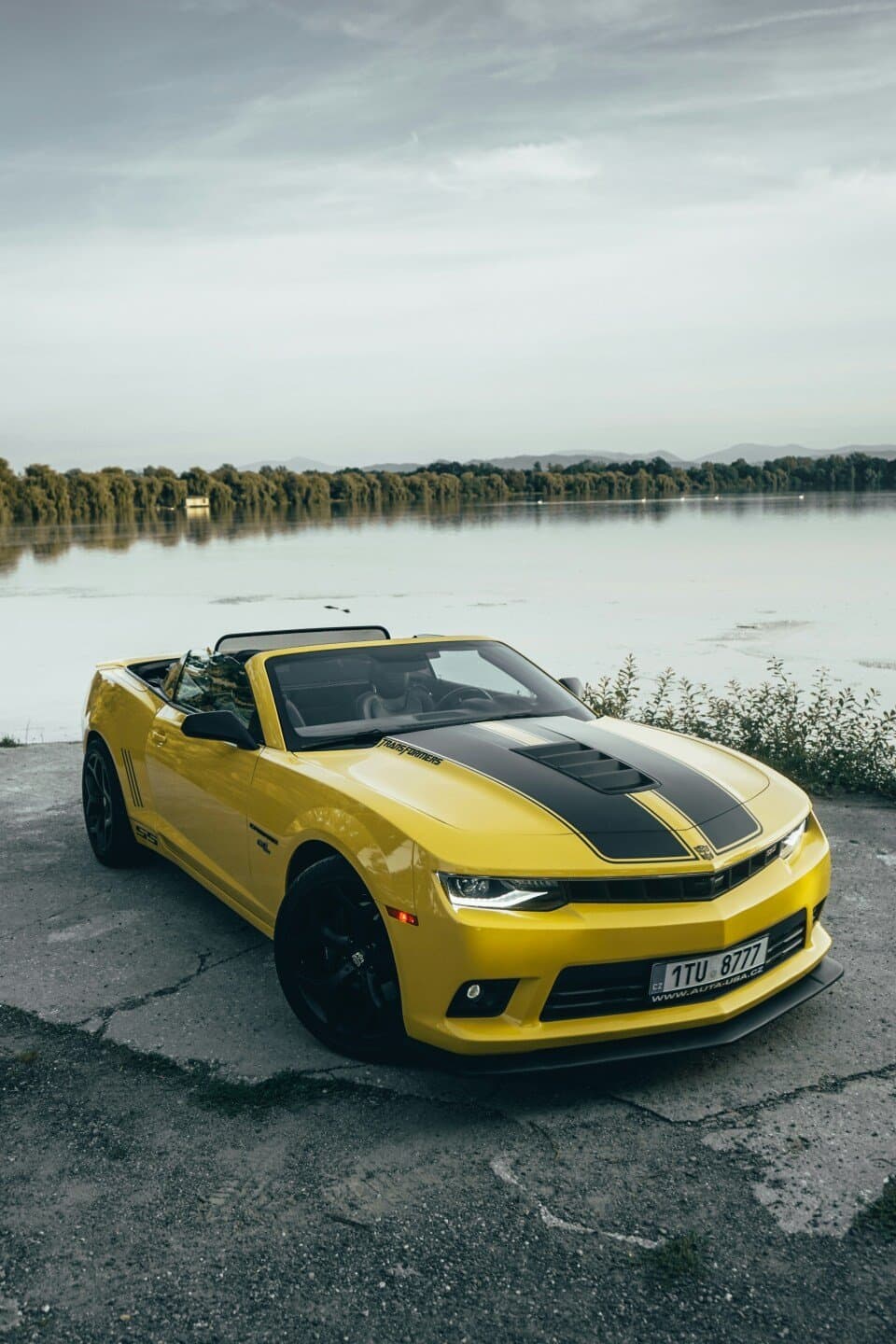 Chevrolet Camaro, image 1 of 1