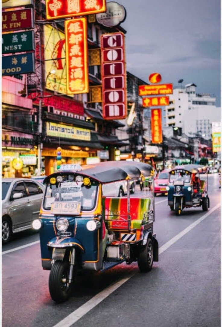 Tuk Tuk Tour, image 1 of 1