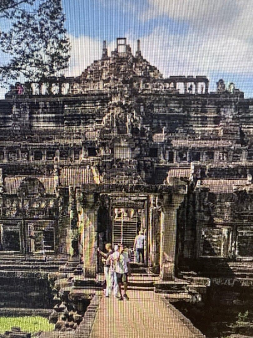Templo de Baphuon, image 1 of 1