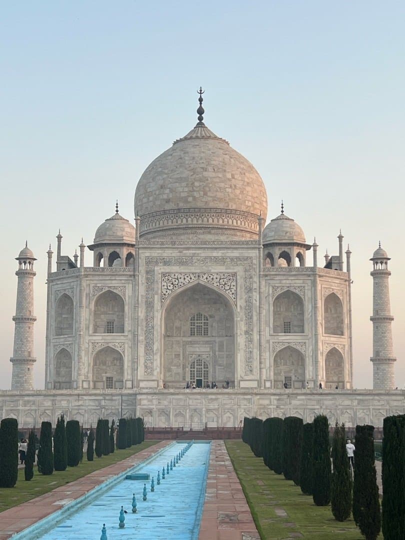 Agra, Oberoi Amarvilas, image 1 of 1