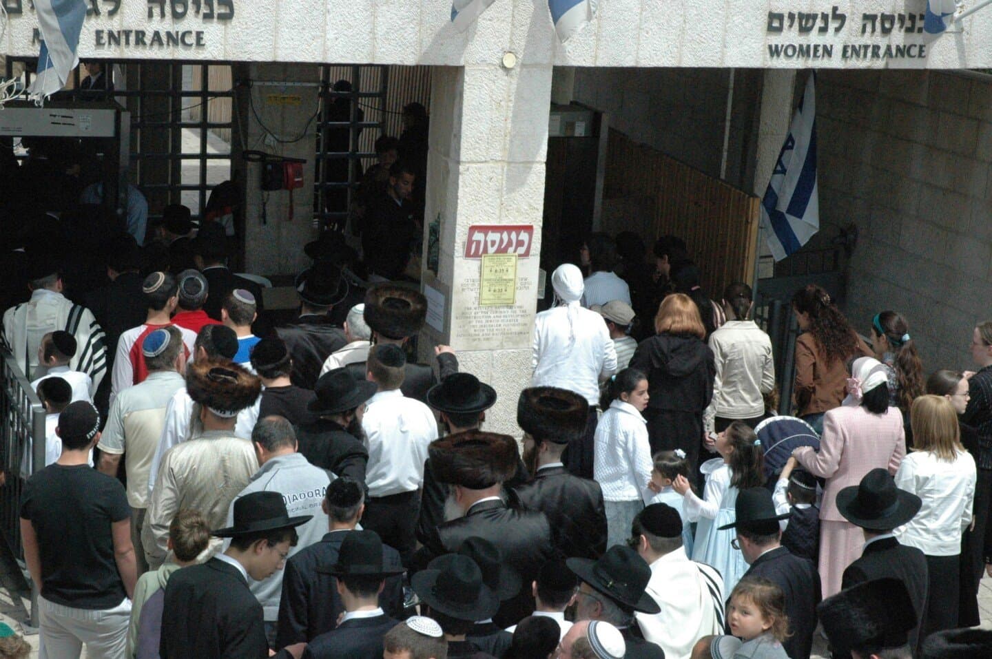 קרע באכילס שמאל ב-27 באפריל 2025, image 1 of 1