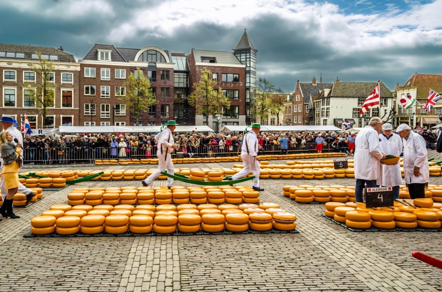Eat some Dutch cheese, image 1 of 1